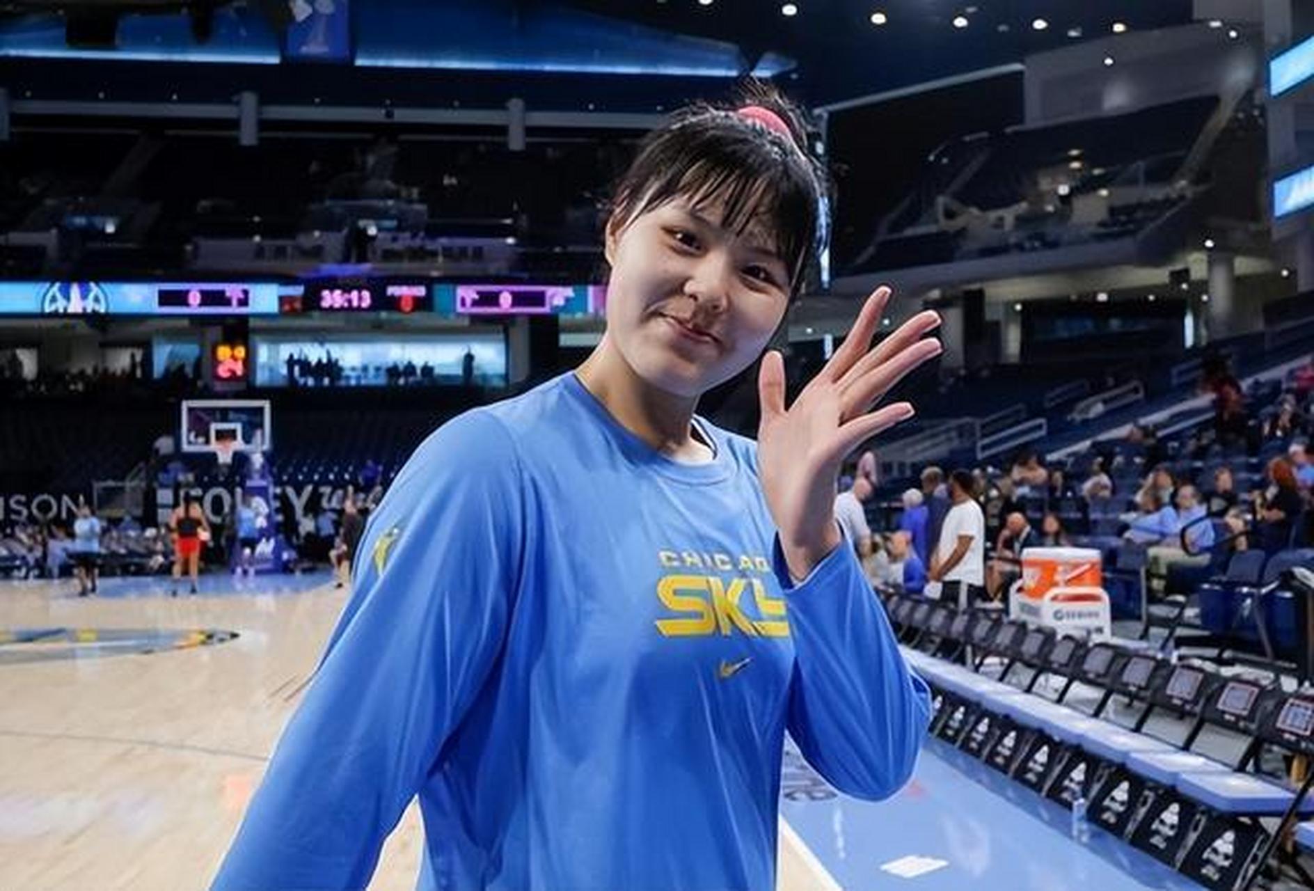 包含土耳其女足联赛激战正酣，各队实力拼搏的词条