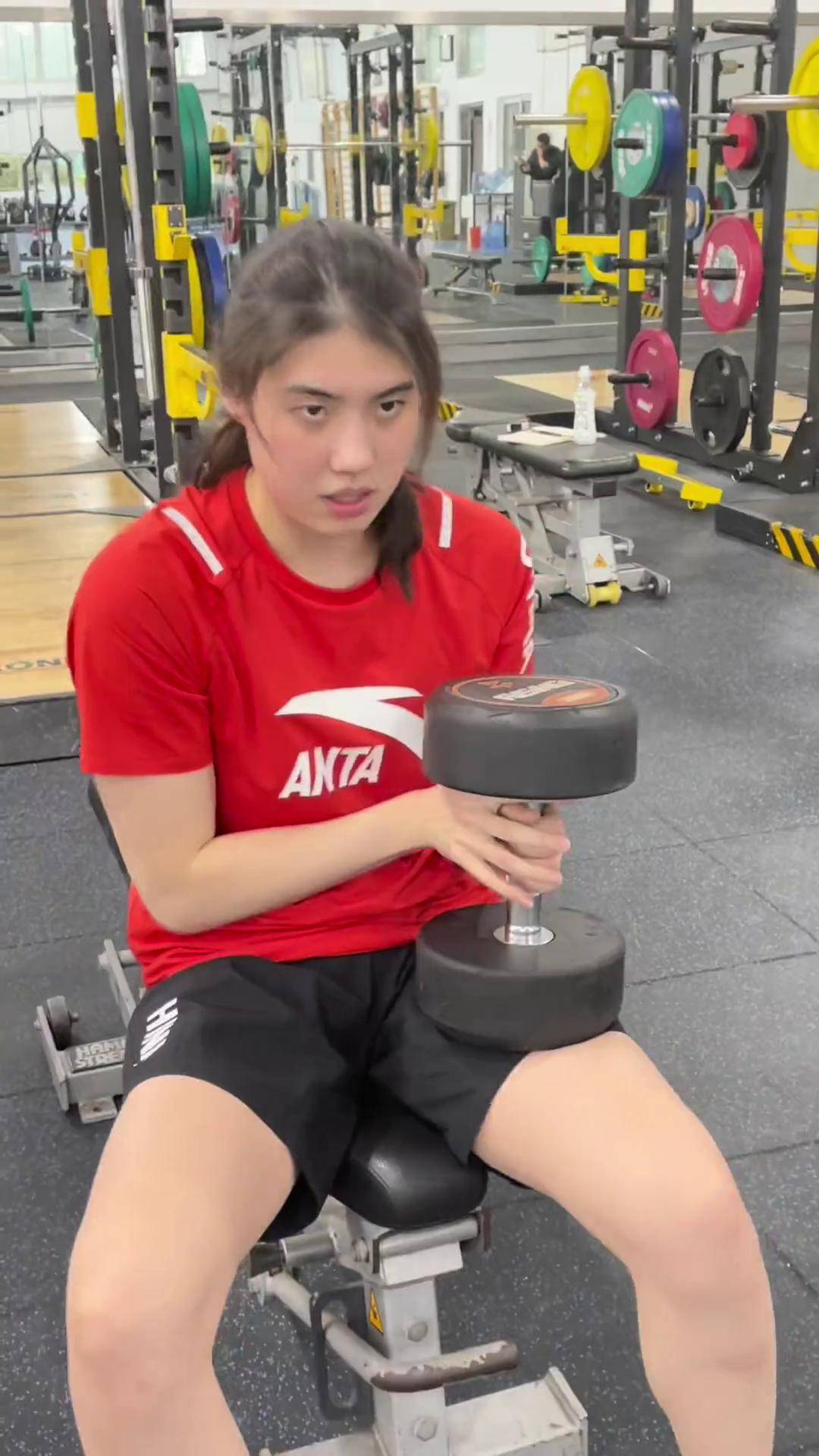 包含运动员专业训练，为争夺荣誉全力以赴的词条