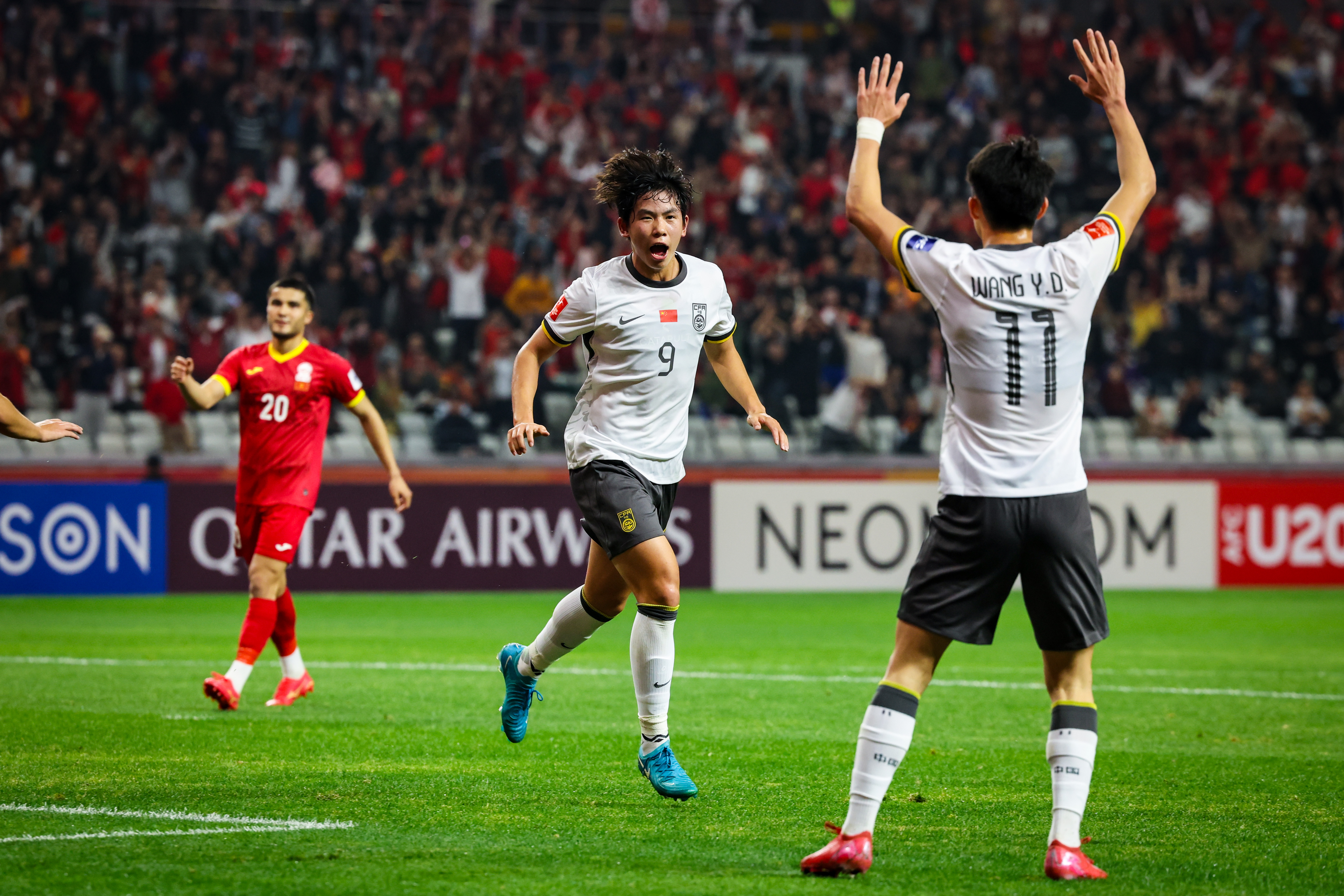 关键比赛，亚洲球队展现绝佳表现的简单介绍