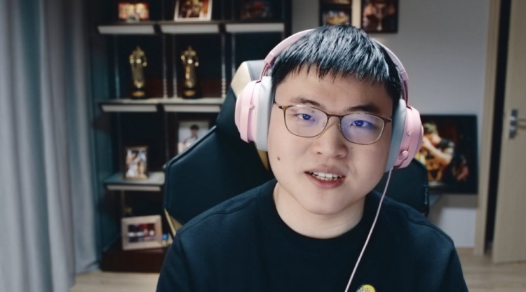  Uzi回归赛场，战术调整首场状态亮眼，塞尔维亚队观众沸腾！